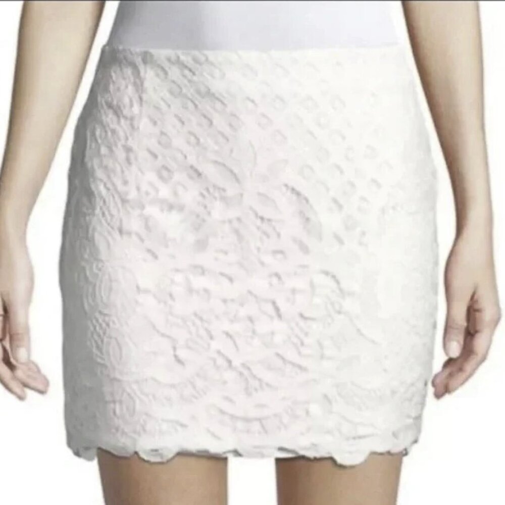 Free People‎ Dreamy Days White Lace Overlay Lined Mini Skirt Size 12 - NWOT